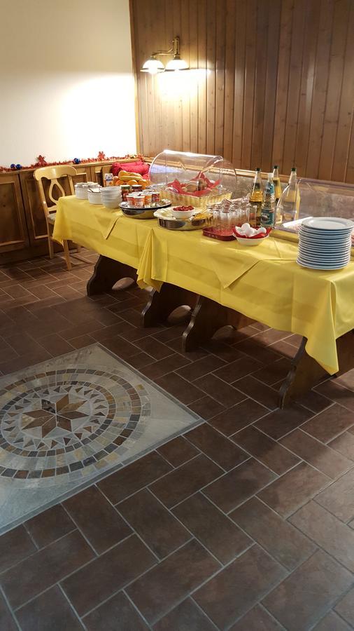 ציטאו Hotel Weberhof מראה חיצוני תמונה